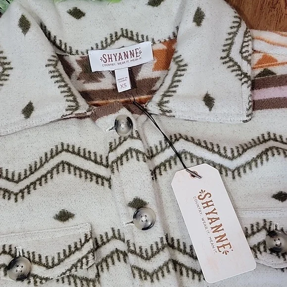 NWT Shyanne Long Fleece Shacket - Picture 8 of 15